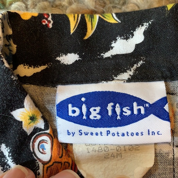 Hawaiian Button Down Onesie 24M - Picture 3 of 7